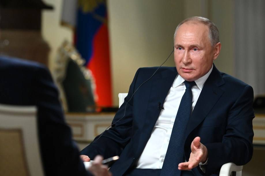 Путин о Навальном: В России не принято убивать политических оппонентов Путин о Навальном: В России не принято убивать политических оппонентов