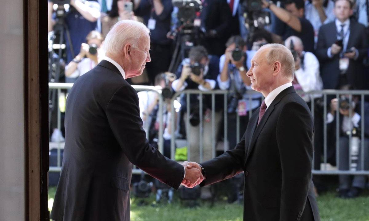 Колонии США получат «домашнее задание» напакостить РФ из-за провала Байдена Колонии США получат «домашнее задание» напакостить РФ из-за провала Байдена