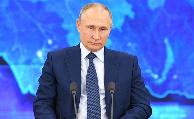 Прямая линия с Путиным: Победа «силовой башни Кремля» и всеобщая вакцинация Прямая линия с Путиным: Победа «силовой башни Кремля» и всеобщая вакцинация