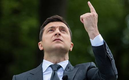 Зеленский придумал, как спасти свой рейтинг за счёт судеб Донбасса Зеленский придумал, как спасти свой рейтинг за счёт судеб Донбасса