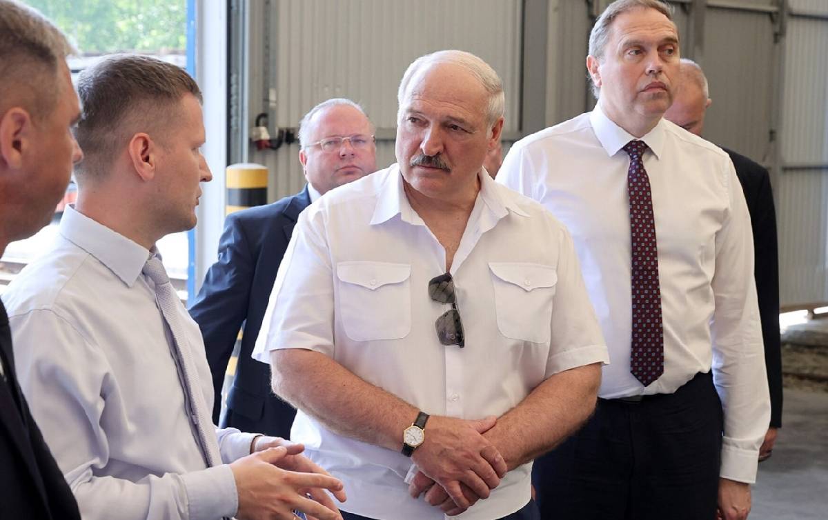 Выходом из «восточного партнерства» Белоруссия показательно разрывает последние связи с ЕС Выходом из «восточного партнерства» Белоруссия показательно разрывает последние связи с ЕС