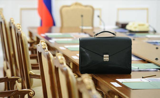 Кремль слегка припугнул губернаторов отставками Кремль слегка припугнул губернаторов отставками