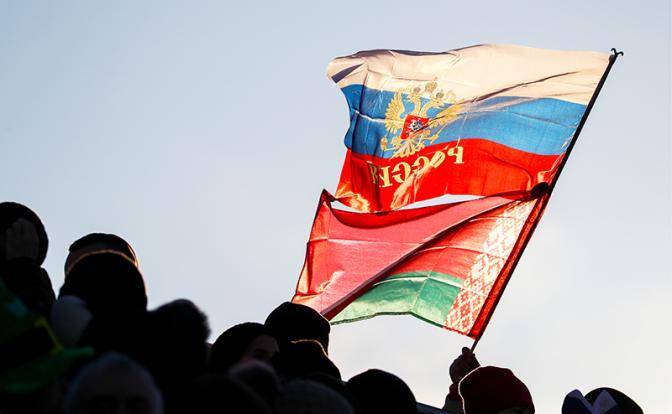 Россия постепенно теряет симпатии белорусов Россия постепенно теряет симпатии белорусов