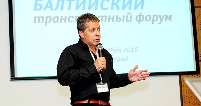 Татарчук оценил последствия скандала с российским флагом в Риге