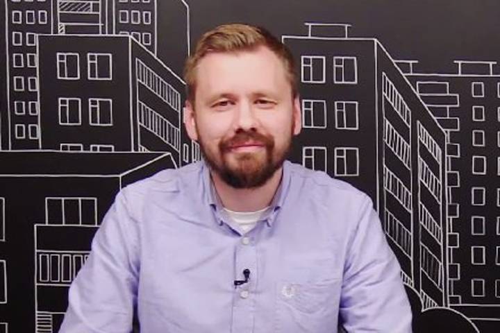 Серуканов: Нападками на «Яблоко» Волков выгораживает себя перед спонсорами Серуканов: Нападками на «Яблоко» Волков выгораживает себя перед спонсорами