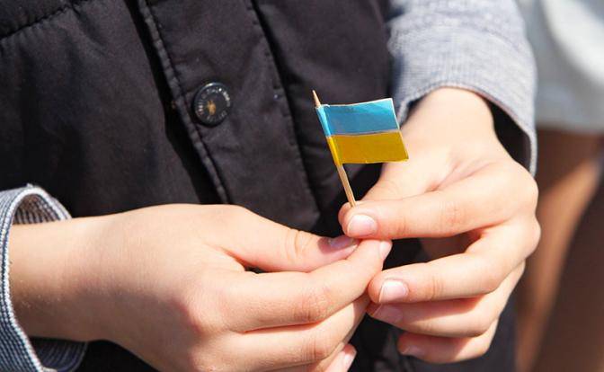 Кто виноват в появлении юных «гитлеровцев» на Украине? Кто виноват в появлении юных «гитлеровцев» на Украине?
