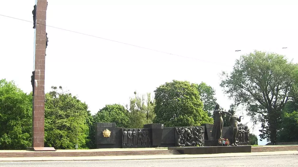 Снос Монумента славы во Львове может положить конец Украине