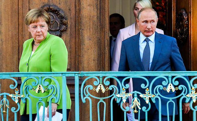 Украина заставила Путина и Меркель кричать друг на друга Украина заставила Путина и Меркель кричать друг на друга