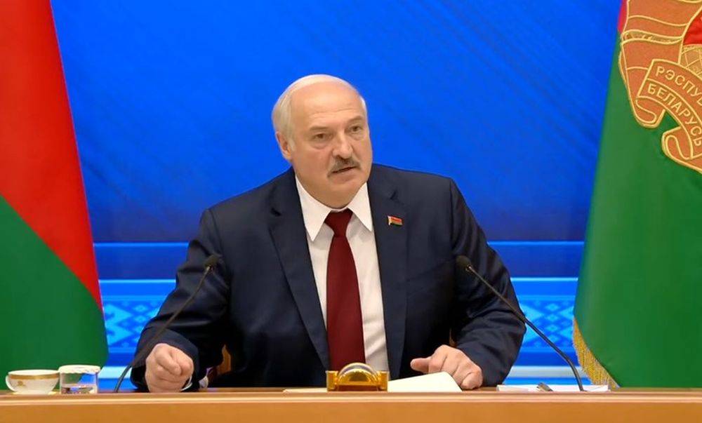 «Вы допрыгаетесь и мы вернём Украину»: Лукашенко пригрозил Киеву