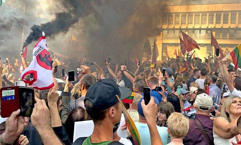 «Майдан» в Вильнюсе: Литва дошла до грани социального взрыва