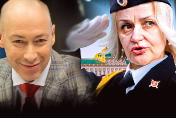 Гордон требует от СБУ заняться Фарион: «Она агент ФСБ!» Гордон требует от СБУ заняться Фарион: «Она агент ФСБ!»