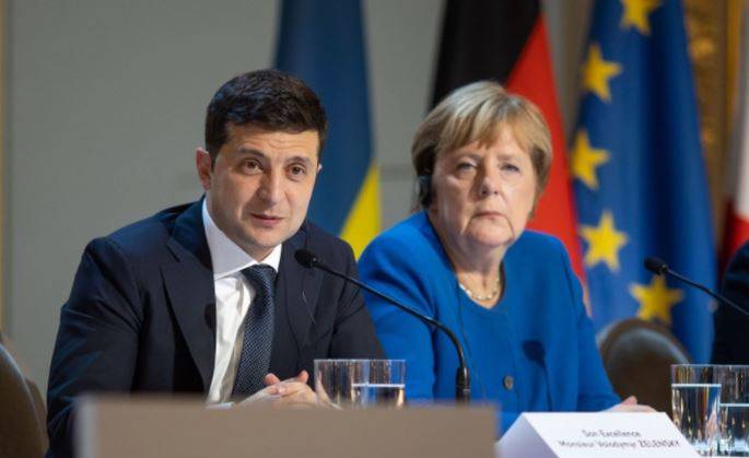 Визит Меркель в Киев может обернуться полным снятием санкций с России