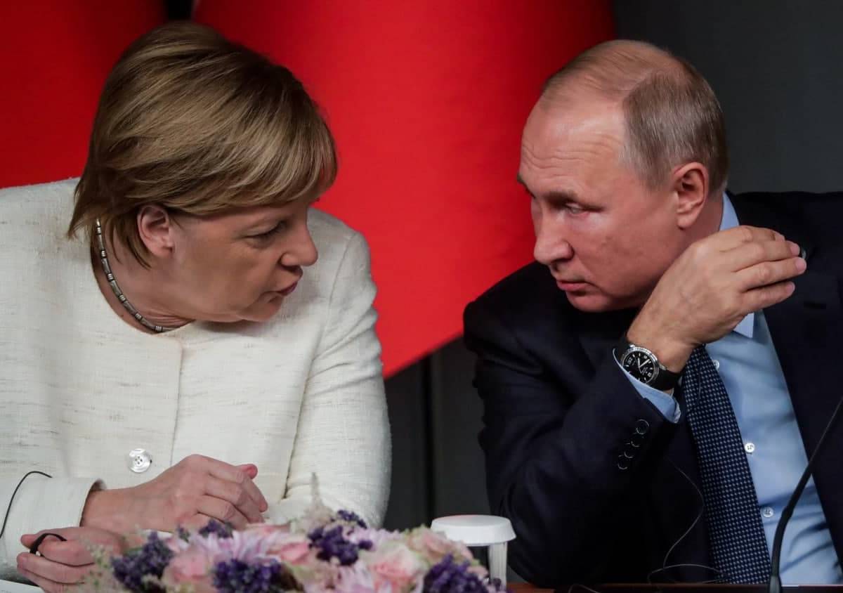 О чем в разные годы спорили Владимир Путин и Ангела Меркель