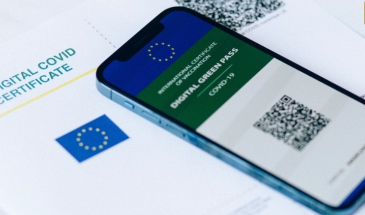 Запад политизирует признание украинских сертификатов о вакцинации Запад политизирует признание украинских сертификатов о вакцинации
