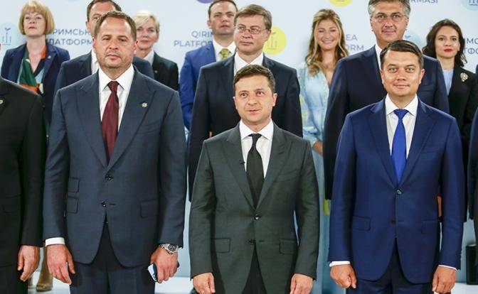 «Крымская платформа» провалилась в свидомую бездну «Крымская платформа» провалилась в свидомую бездну