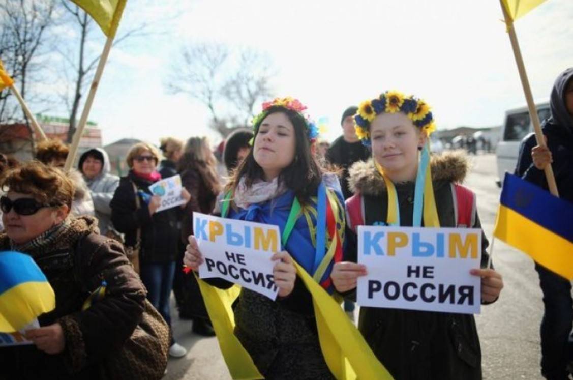 «Империя зла»: украинская активистка назвала причины забыть Донбасс и Крым «Империя зла»: украинская активистка назвала причины забыть Донбасс и Крым