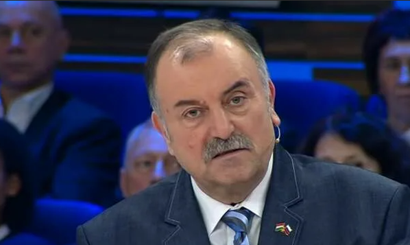 Миклош Кевехази назвал пять областей для сотрудничества между РФ и Венгрией Миклош Кевехази назвал пять областей для сотрудничества между РФ и Венгрией