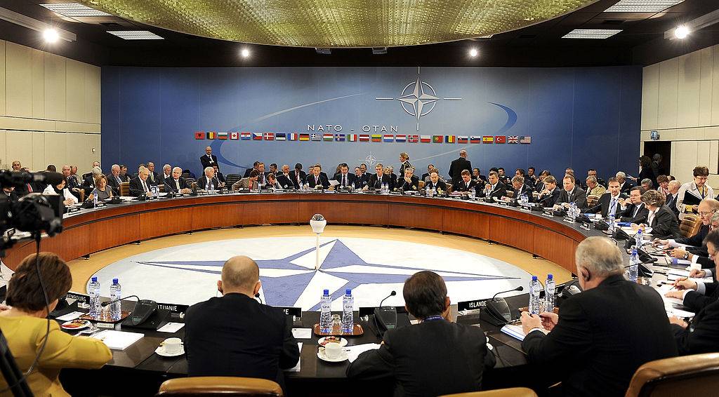 Данные социологии: европейцы поддерживают НАТО, но не войну с Россией и Китаем