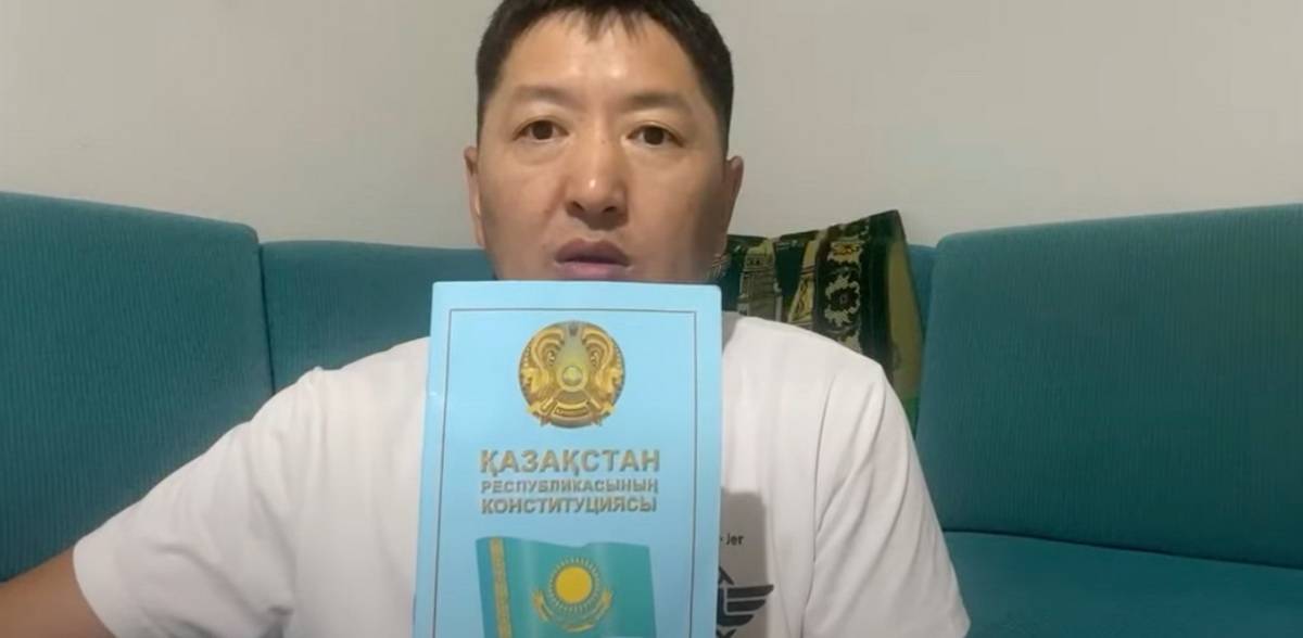 Власти Казахстана помогли бежать создателю «языковых патрулей» на Украину