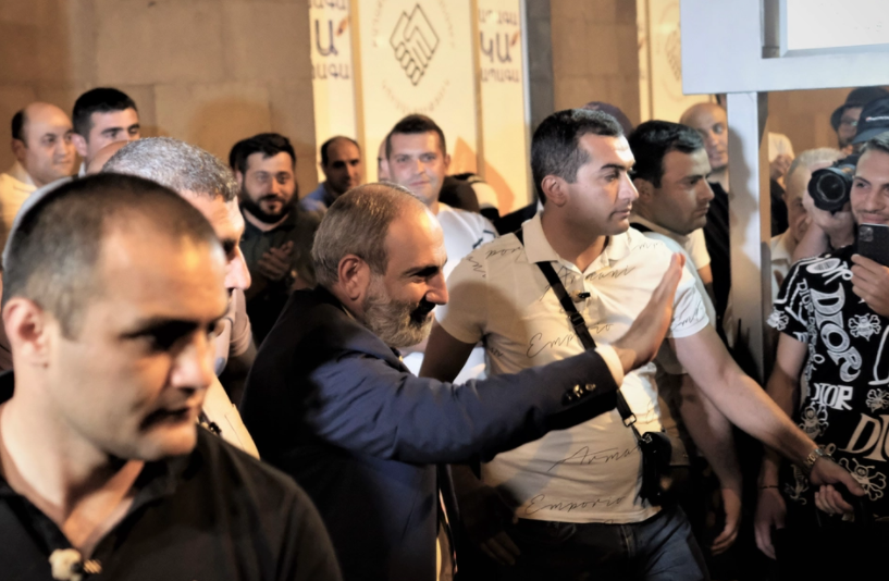 Стыд, страх или слив: почему власти Армении не посещают Арцах