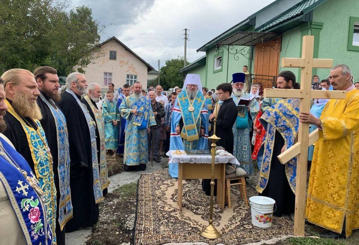 Украинская Православная Церковь достойно проходит через препятствия Украинская Православная Церковь достойно проходит через препятствия