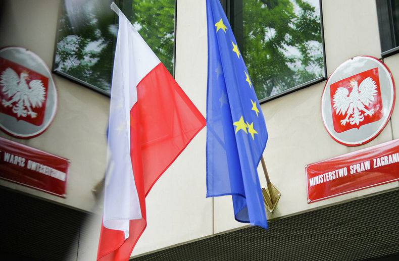Ссора Польши с Евросоюзом сыграет на руку России
