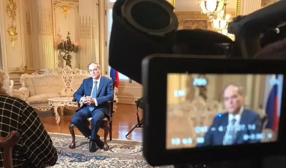 Антонов раскрыл детали обсуждения дипломатами претензий о вмешательстве Антонов раскрыл детали обсуждения дипломатами претензий о вмешательстве