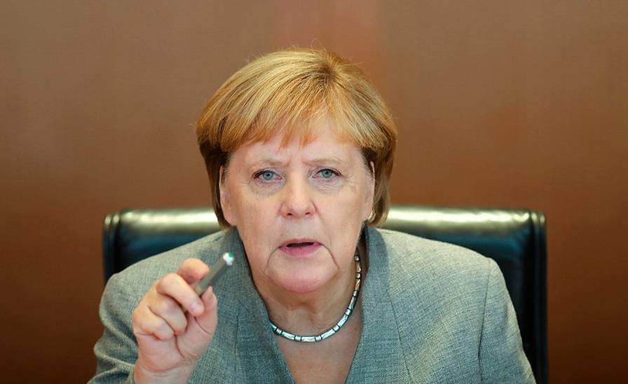 Немцы задержали Меркель до Рождества