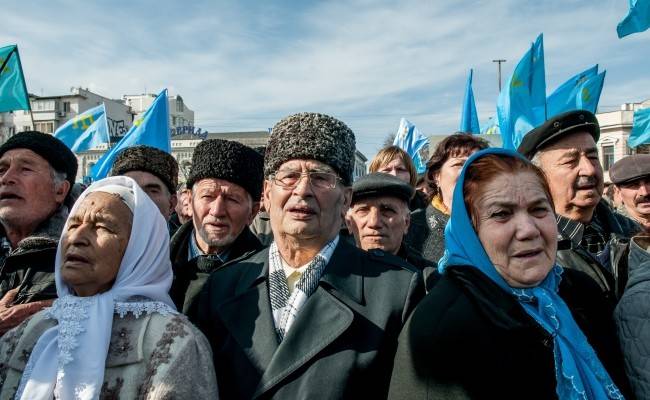 Крымских татар директивно переводят на латиницу Крымских татар директивно переводят на латиницу