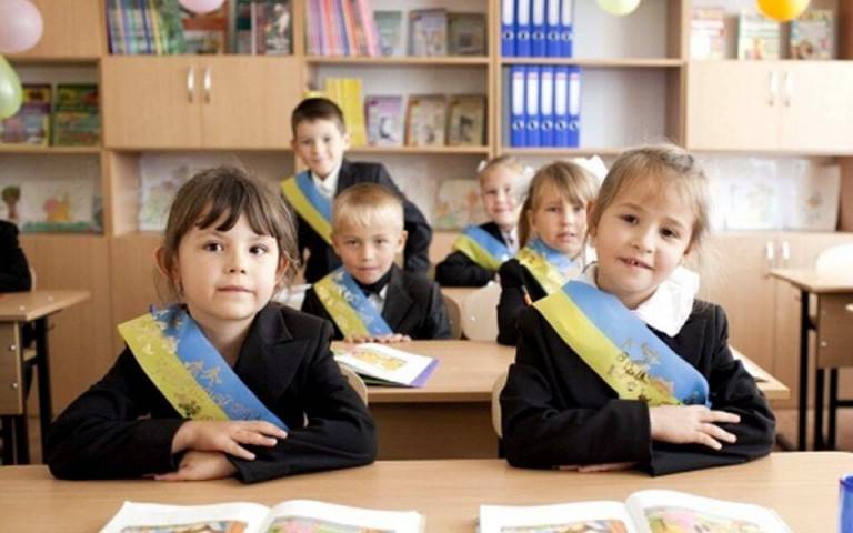 Украина: русских классов меньше, чем венгерских и румынских