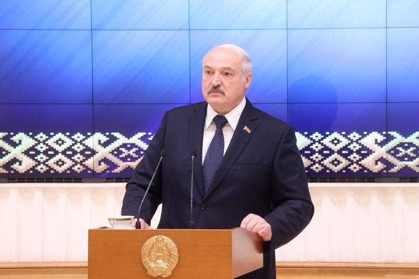 В Белоруссии начинают менять Конституцию