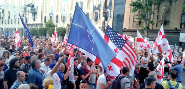 Antiwar: партнерство с Грузией сулит большие неприятности США Antiwar: партнерство с Грузией сулит большие неприятности США
