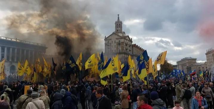 Киевские националисты выдвинули новые требования Зеленскому