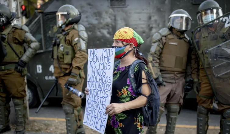 Чили охватили массовые беспорядки в честь годовщины «социального взрыва»