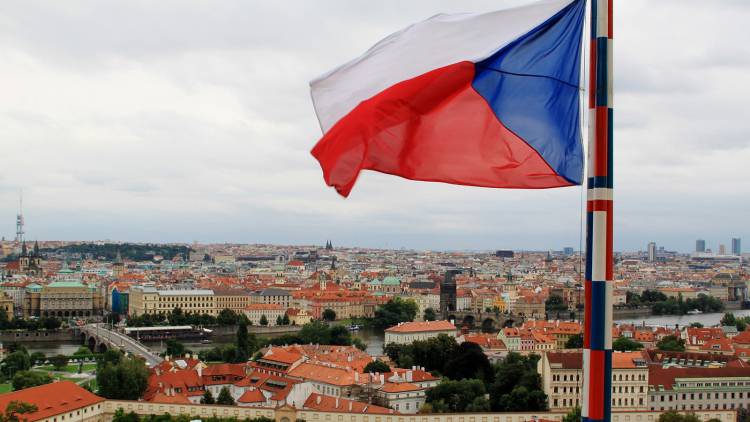 Москва не оставит без ответа любые попытки Чехии отравить отношения с РФ