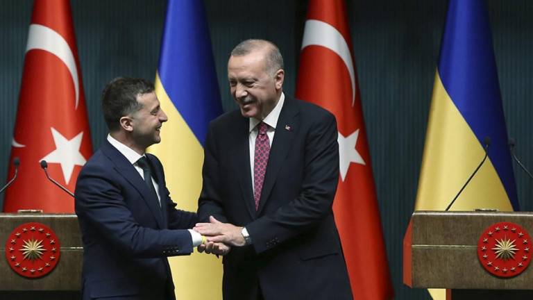 Крепкой опорой для киевского режима Турция быть не собирается