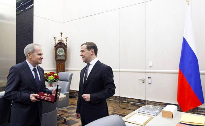 Интрига Путина: Преемник № 1 уходит в минус Интрига Путина: Преемник № 1 уходит в минус