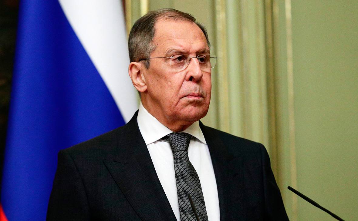 Лавров показал НАТО воздушно-морской кулак Лавров показал НАТО воздушно-морской кулак