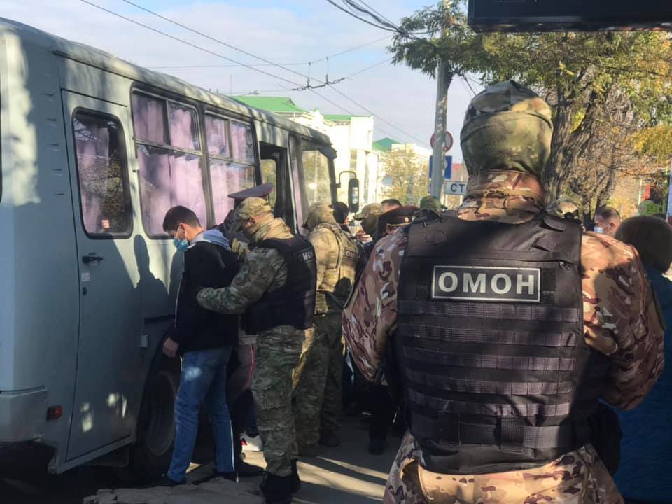 В Крыму полиция разогнала митинг сочувствующих Украине исламистов