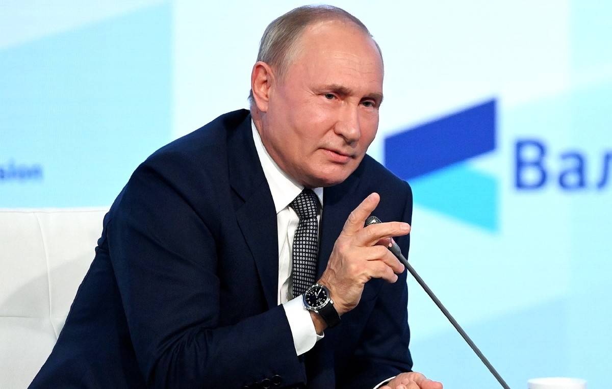 Путин не сможет стать лидером мирового консерватизма: версия польских СМИ Путин не сможет стать лидером мирового консерватизма: версия польских СМИ