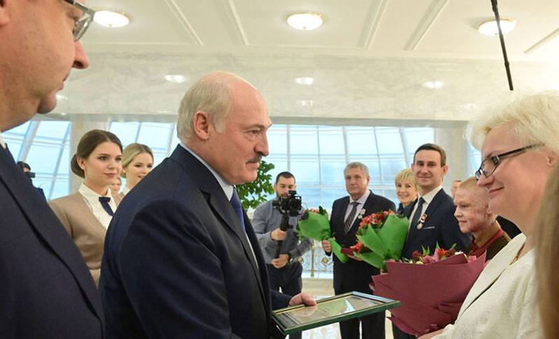 Миграционный кризис в ЕС: За рубежом считают, что Лукашенко «жонглирует» фактами