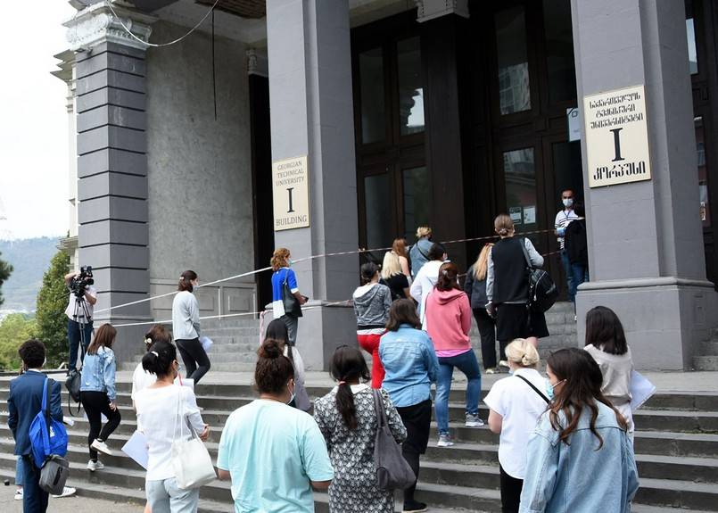 В правительстве Грузии пытаются оправдаться за закрытие ряда азербайджаноязычных школ