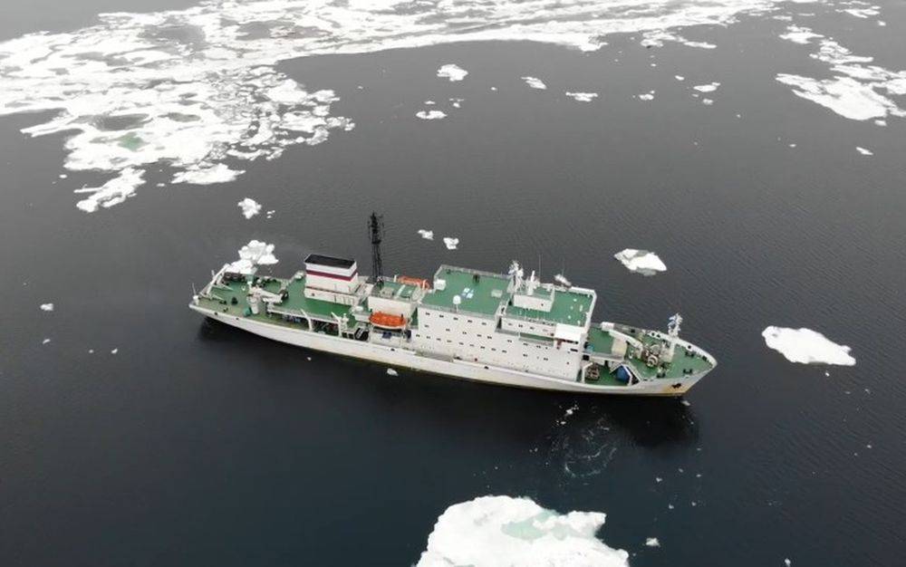 Власти Дании арестовали научно-исследовательское судно РФ «Академик Иоффе»