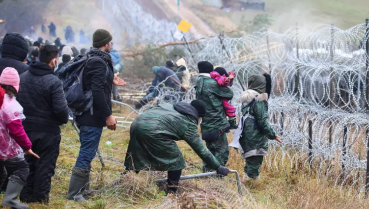 Кому выгодны стычки с мигрантами на белорусско-польской границе