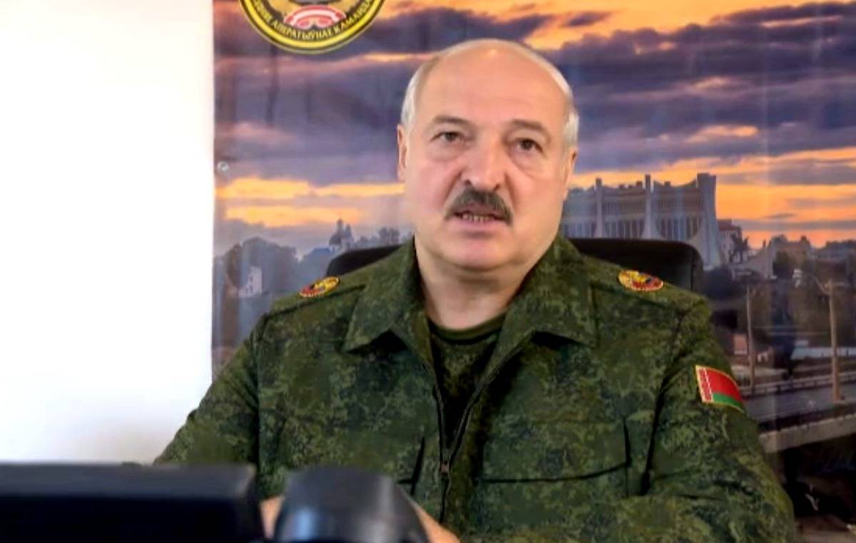 Лукашенко назвал условие вовлечения РФ в пограничный кризис с Польшей Лукашенко назвал условие вовлечения РФ в пограничный кризис с Польшей