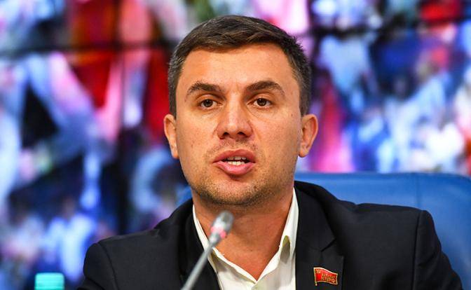 Арест Бондаренко: Кремль мстит КПРФ за уличные протесты Арест Бондаренко: Кремль мстит КПРФ за уличные протесты