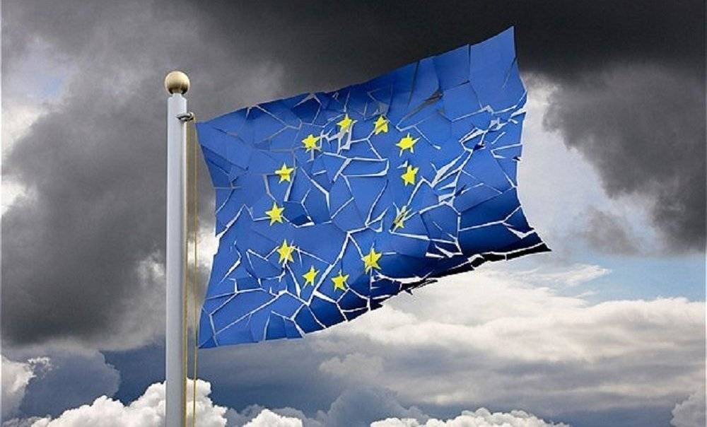 Европарламент запустил процесс самоуничтожения ЕС