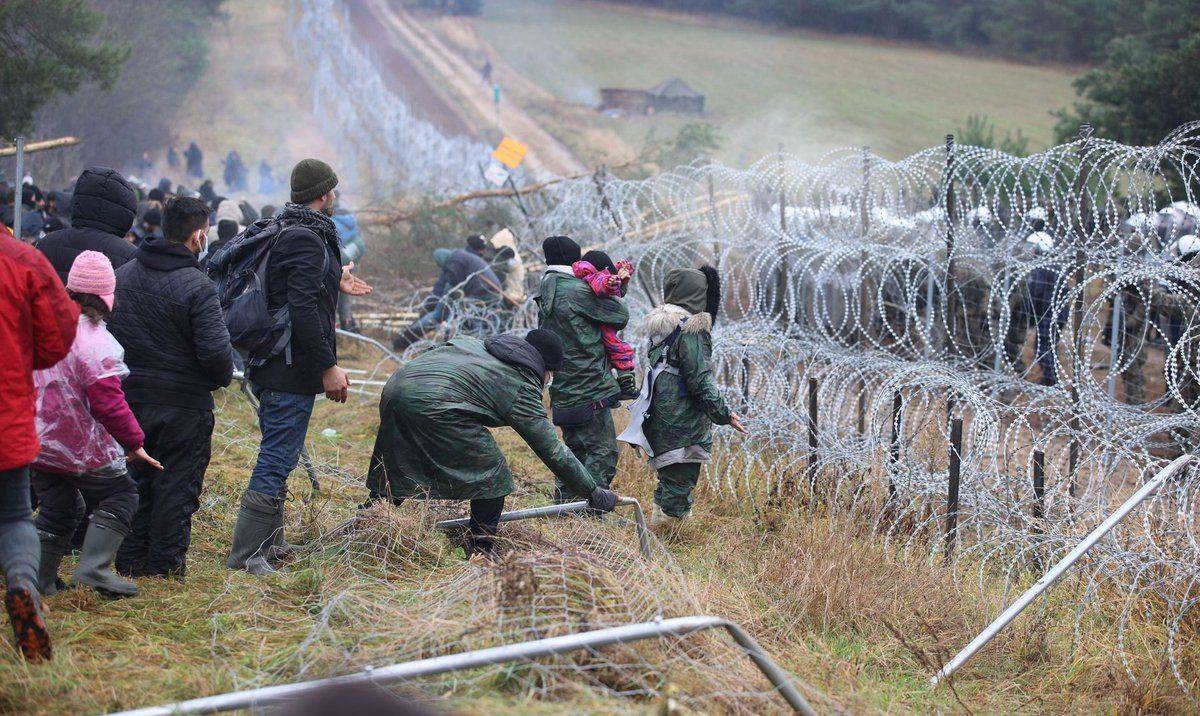 Миграционный кризис в Белоруссии: украинские националисты встрепенулись