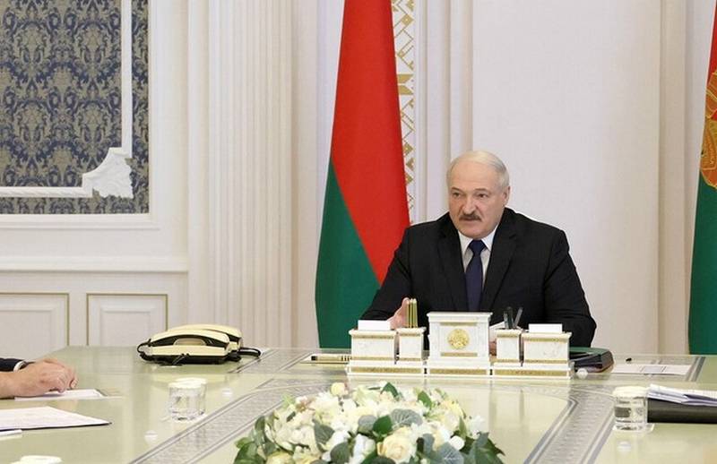 Берлин «признал» Лукашенко: первые переговоры и пакет санкций вдогонку