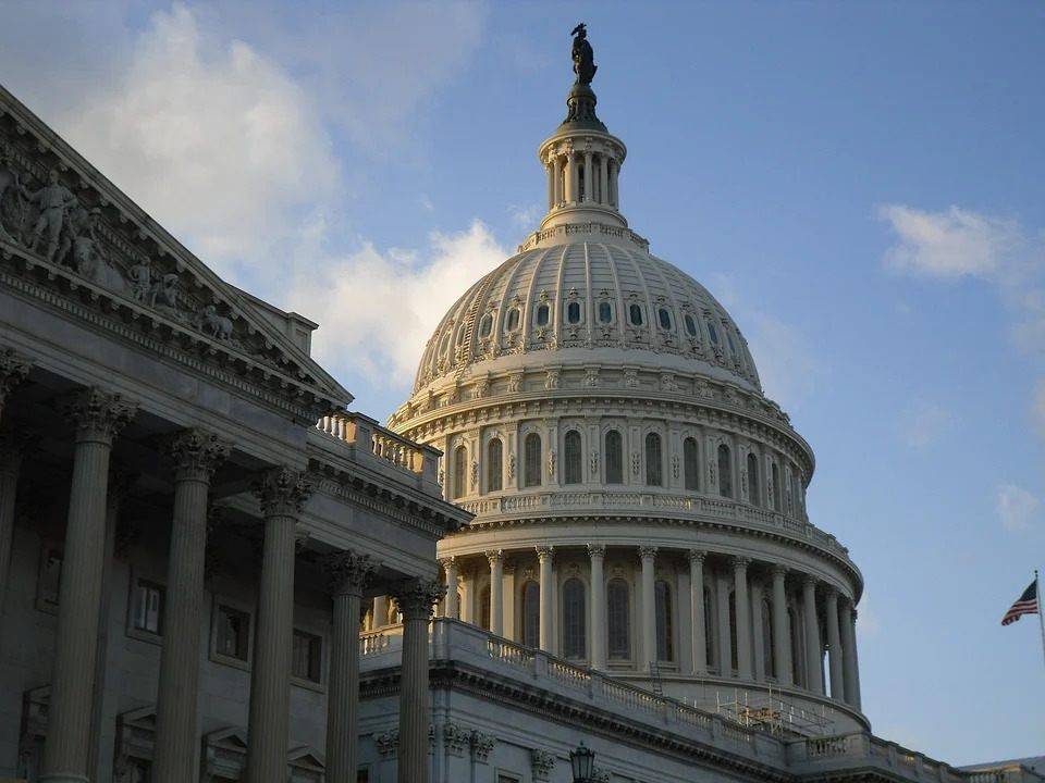 В Конгрессе США назвали «тщетными и опасными» попытки нормализации отношений с Россией